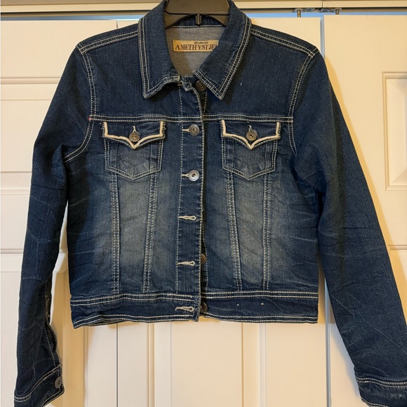 Jean jacket - Picture 2 of 4